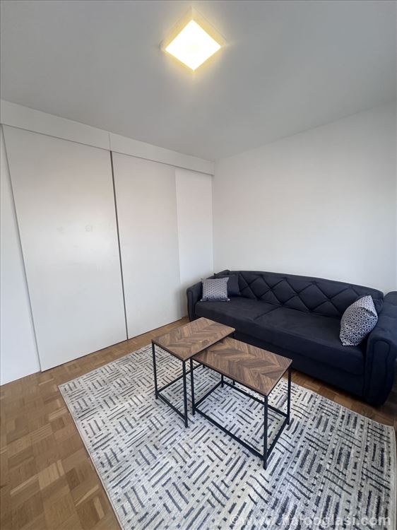 Stan koji se ne propušta 38 m2 – renoviran, lift,